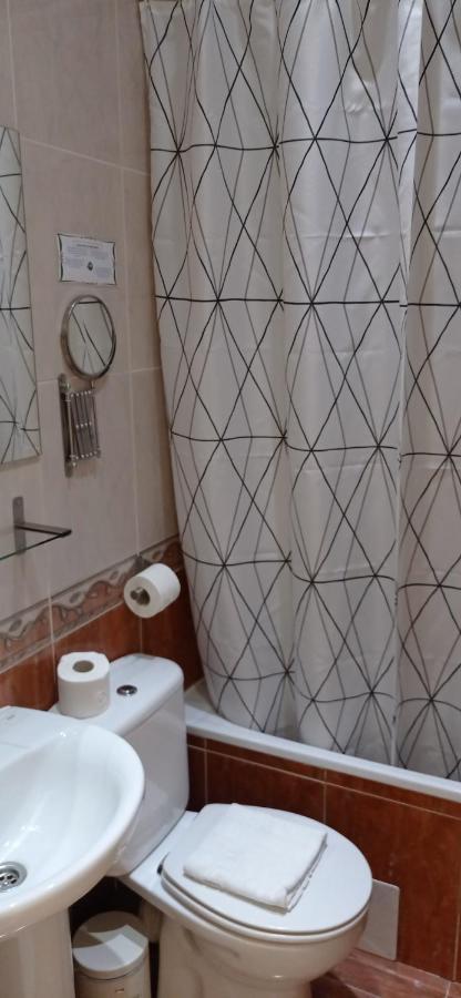 Bloom Inn Madrid Eksteriør billede