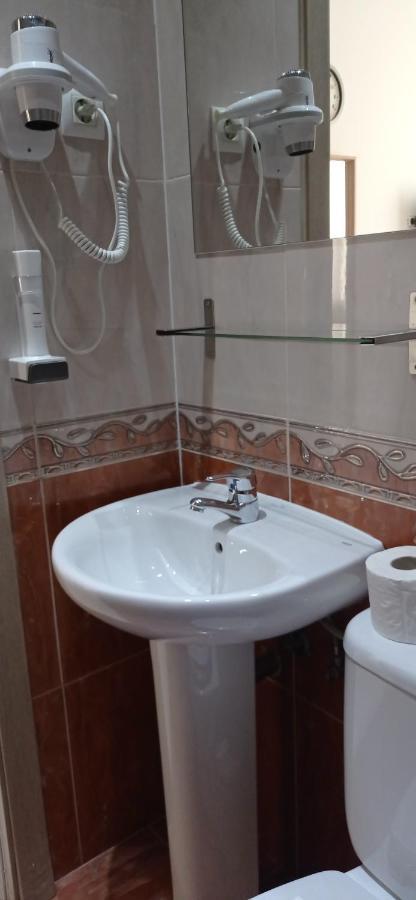 Bloom Inn Madrid Eksteriør billede