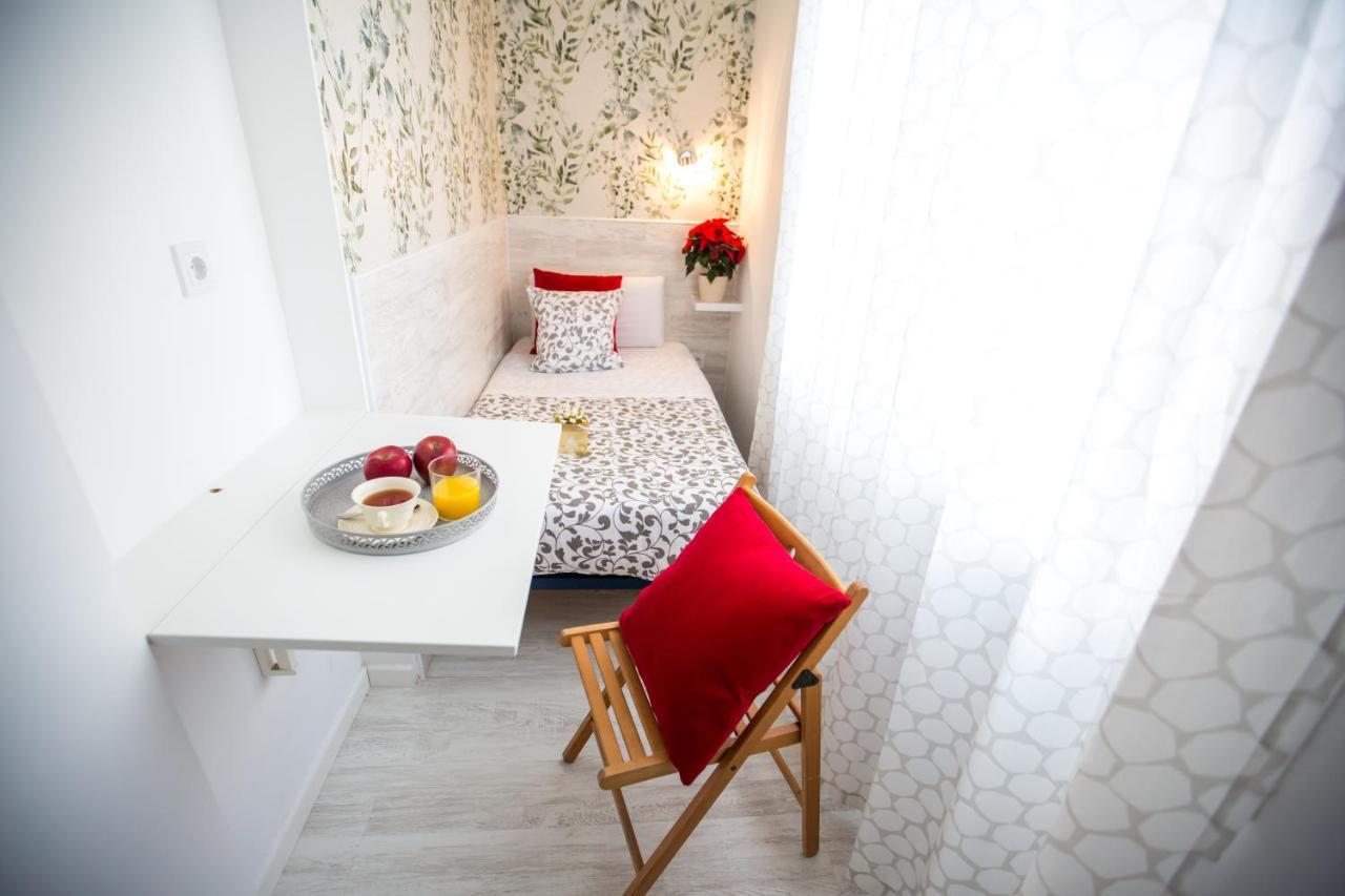 Bloom Inn Madrid Eksteriør billede